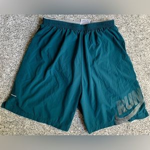 NIKE RUN LOGO MENS TEAL TRAINING SHORTS - SIZE MEDIUM - RUNNING SHORT ACTIVEWEAR